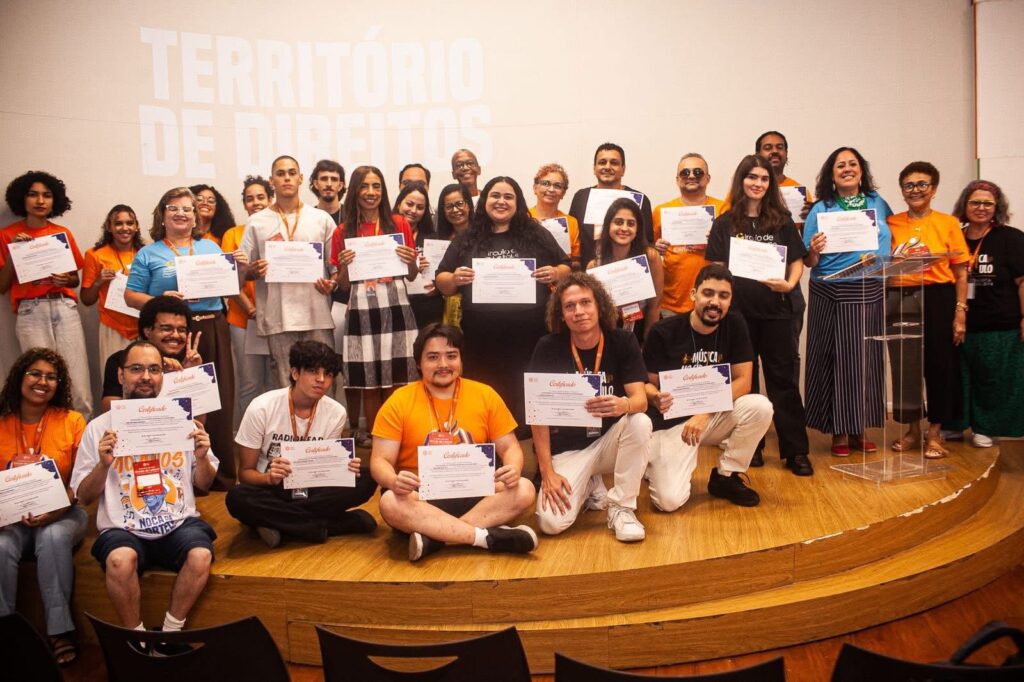 Voluntários do Círculo Laranja